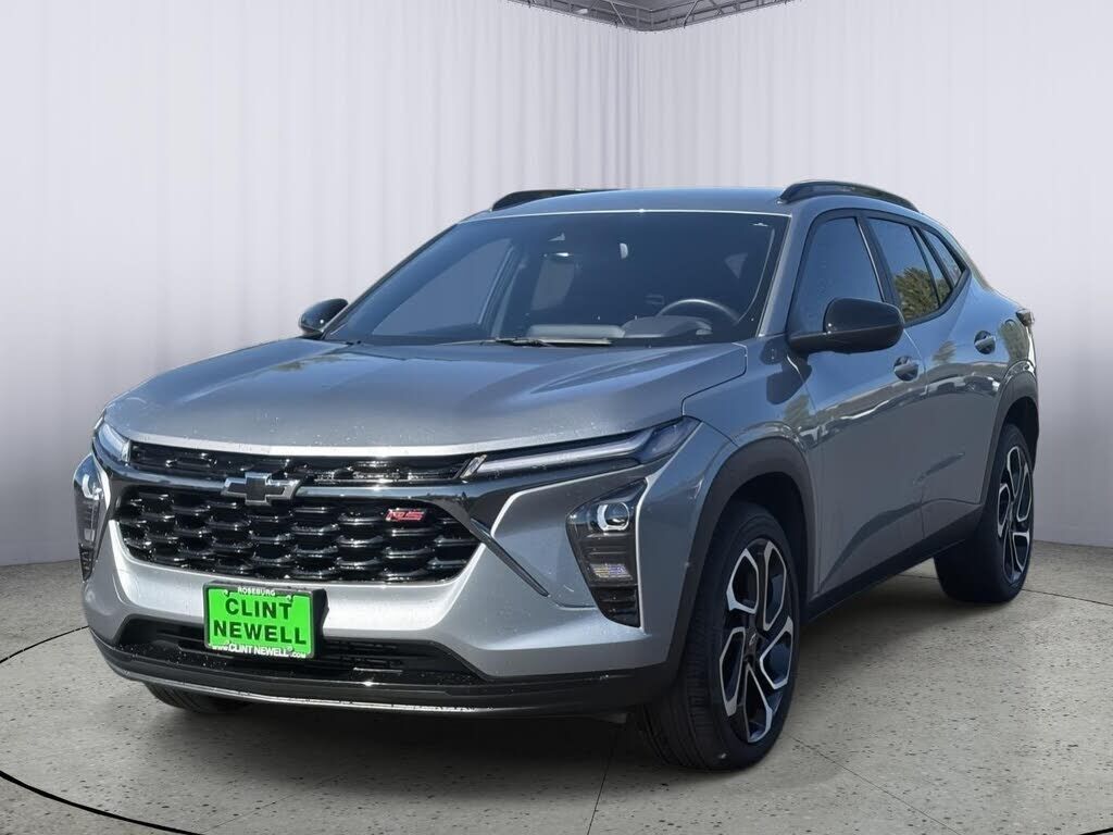 2025 CHEVROLET Trax