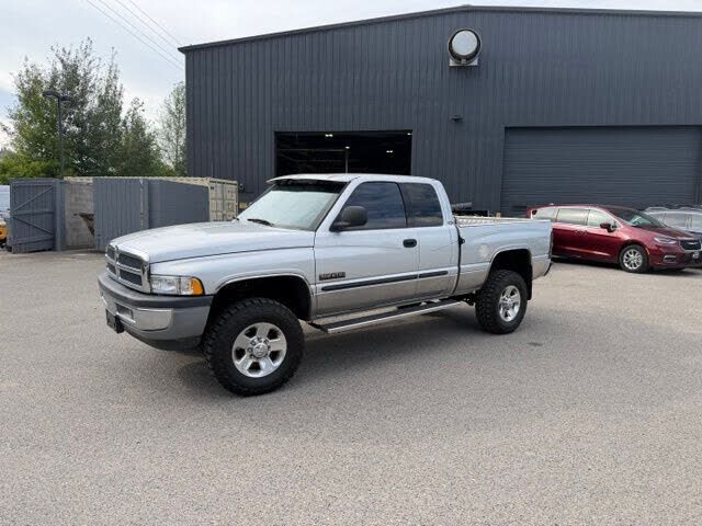 2002 DODGE Ram