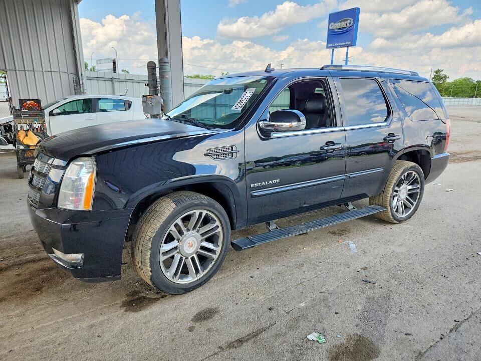 2014 CADILLAC Escalade