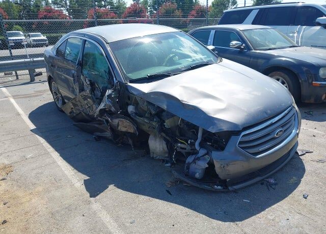 2014 FORD Taurus