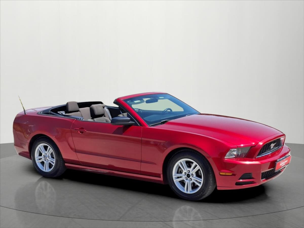 2013 FORD Mustang