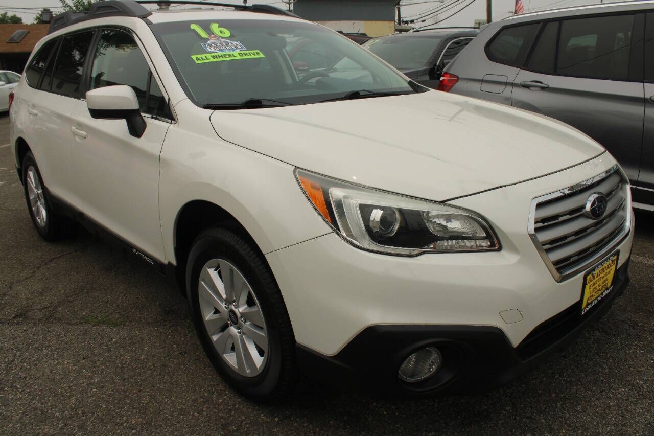 2016 SUBARU Outback