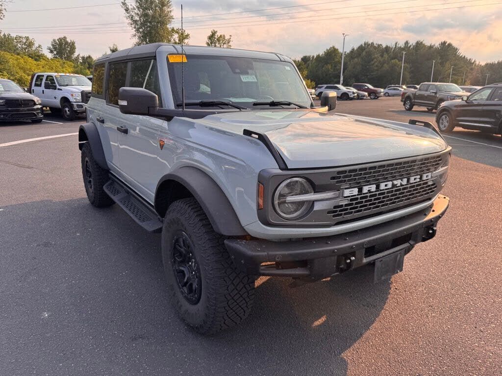2024 FORD Bronco