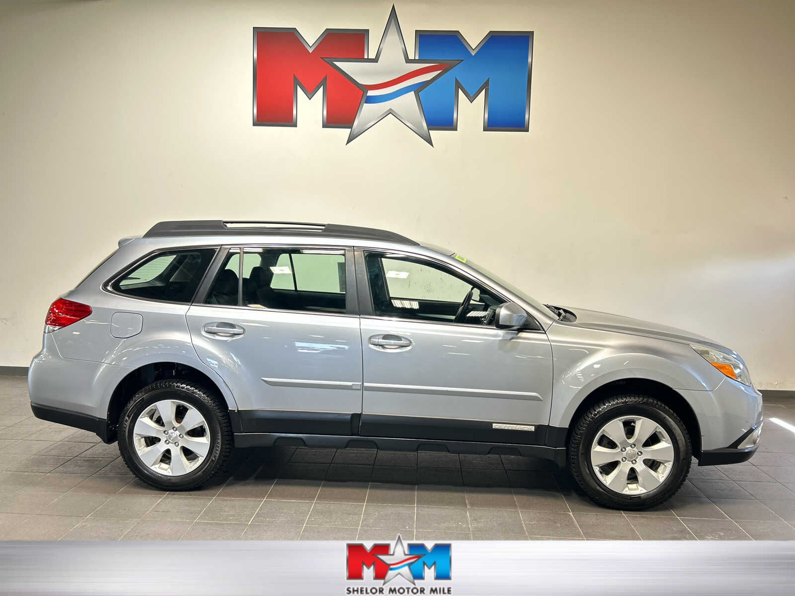 2012 SUBARU Outback