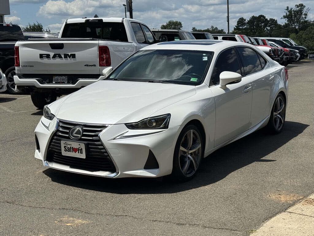 2017 LEXUS IS