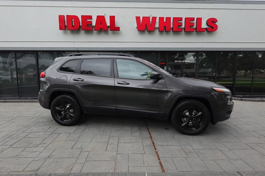 2018 JEEP Cherokee