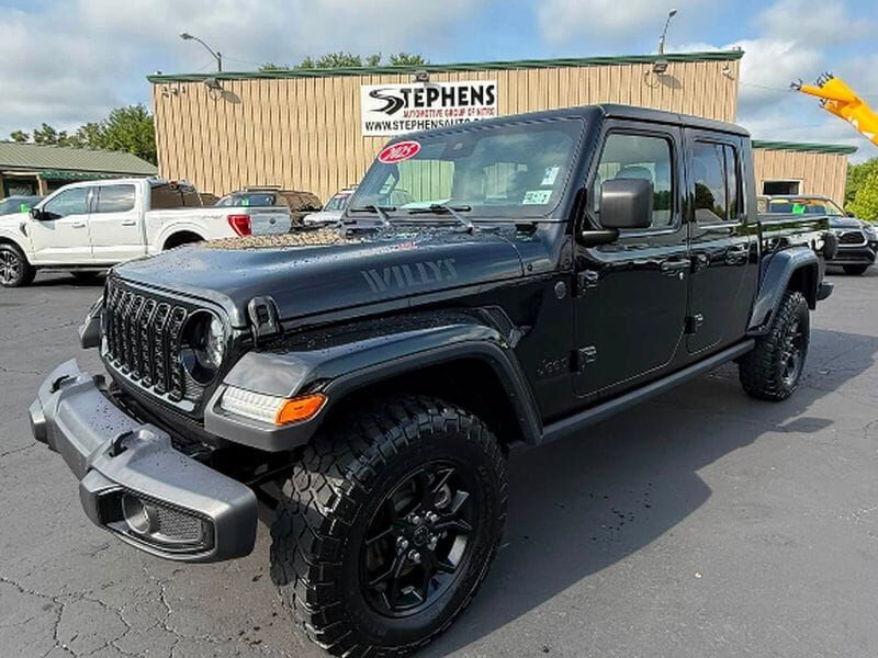 2025 JEEP Gladiator