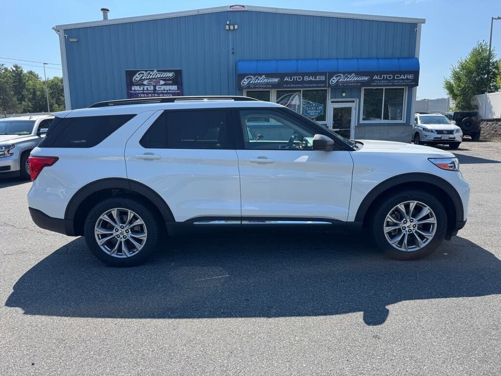 2020 FORD Explorer