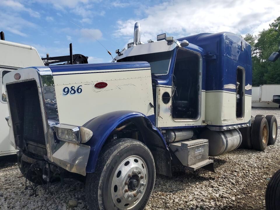 2005 PETERBILT 379