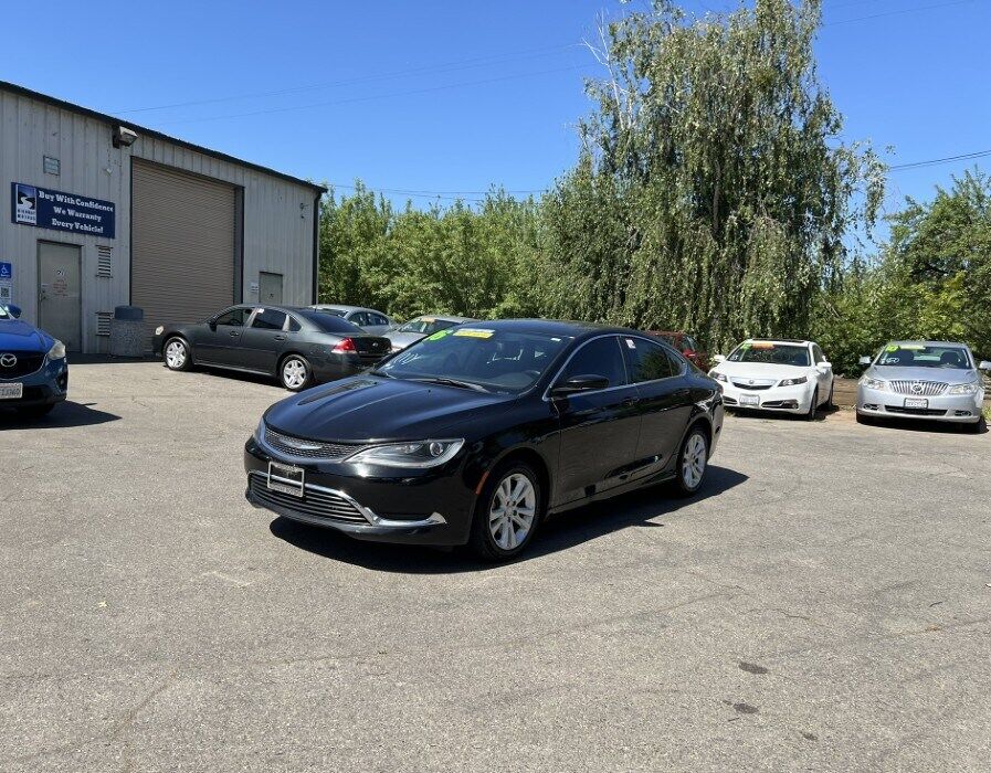 2016 CHRYSLER 200