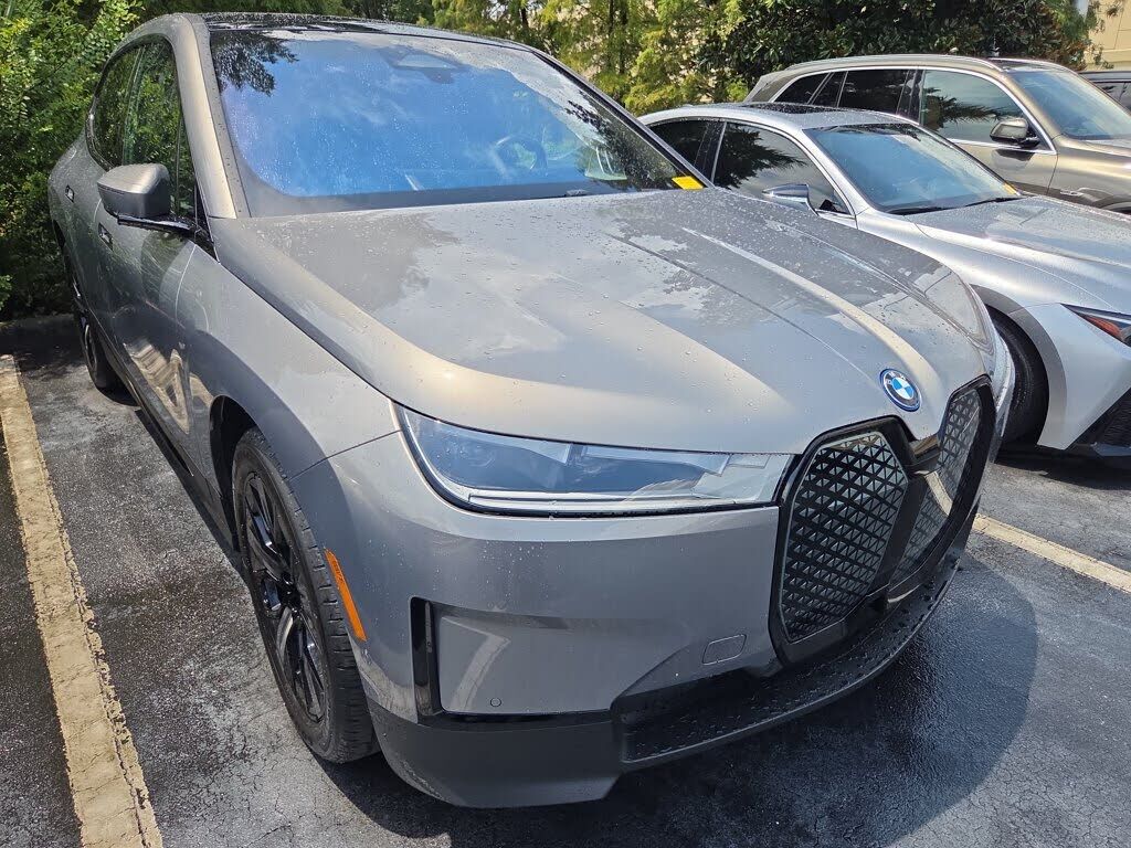 2025 BMW ix