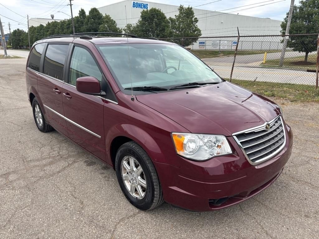 2009 CHRYSLER Town and Country