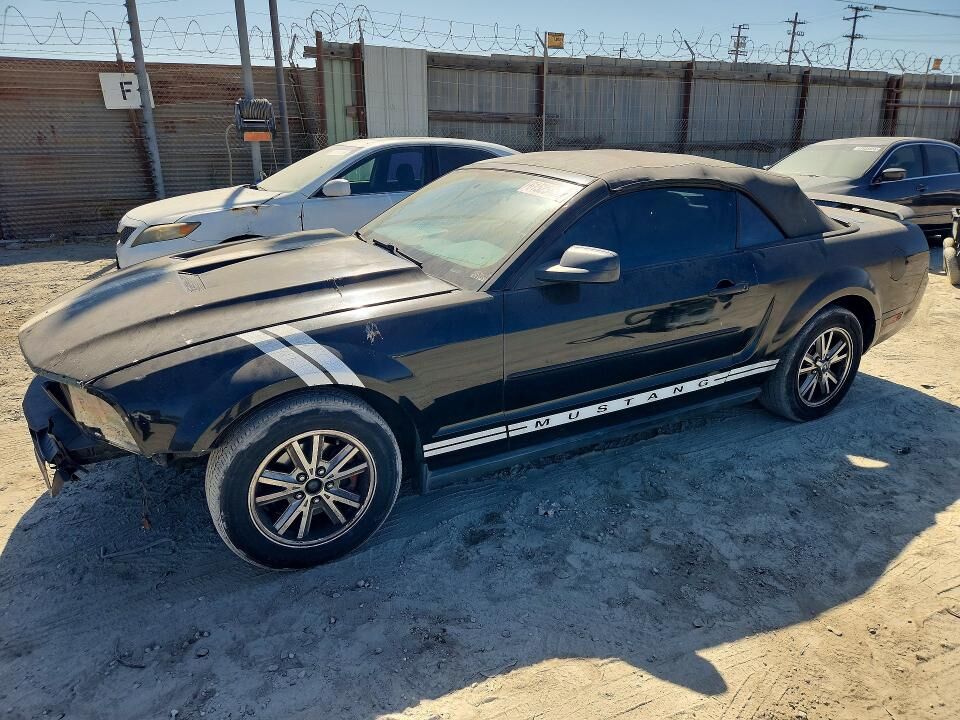 2005 FORD Mustang