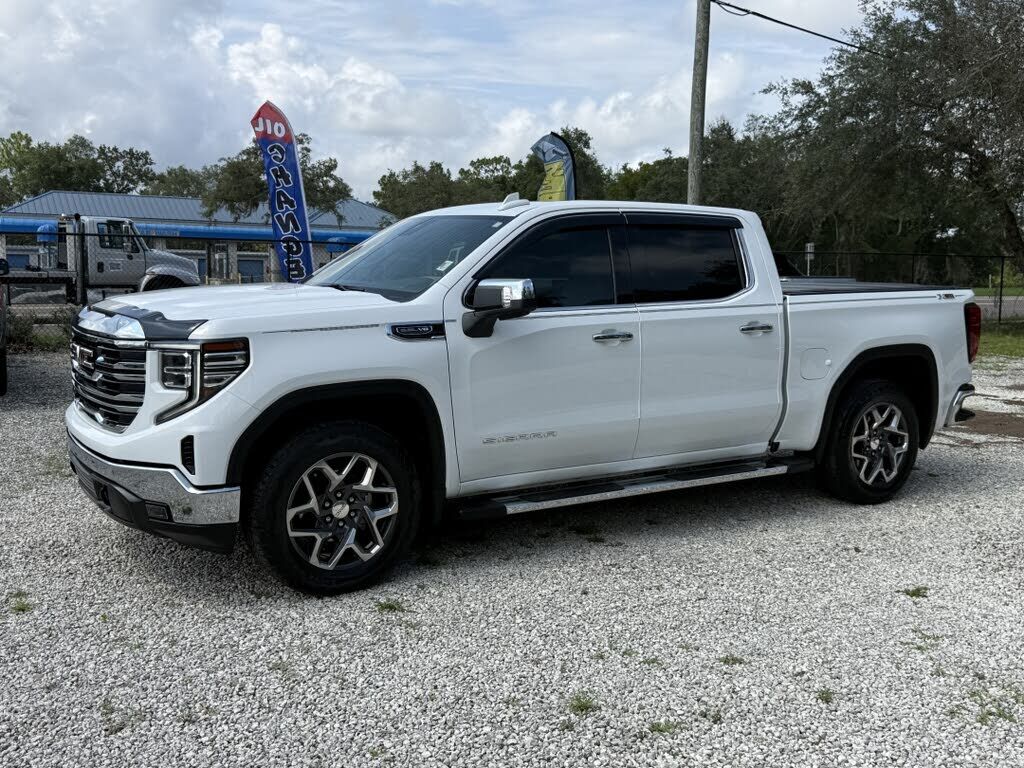 2023 GMC Sierra