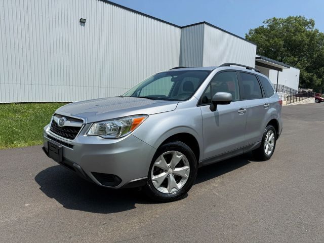 2016 SUBARU Forester