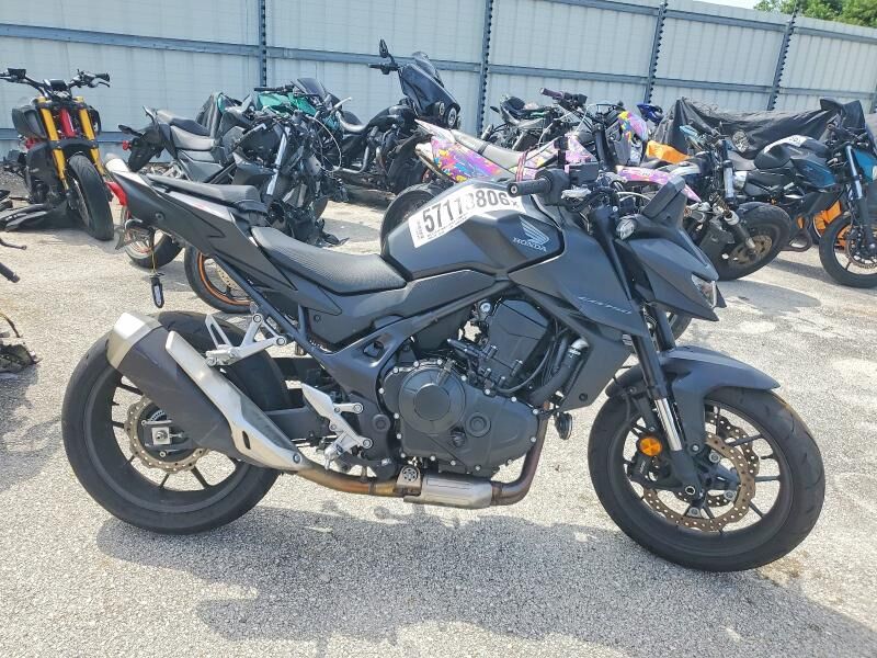 2025 HONDA CB