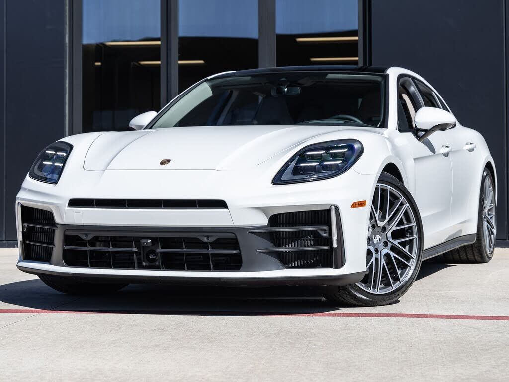 2026 PORSCHE Panamera