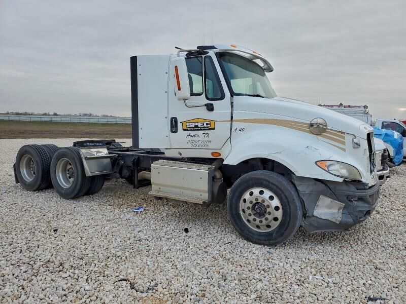 2016 INTERNATIONAL LF687