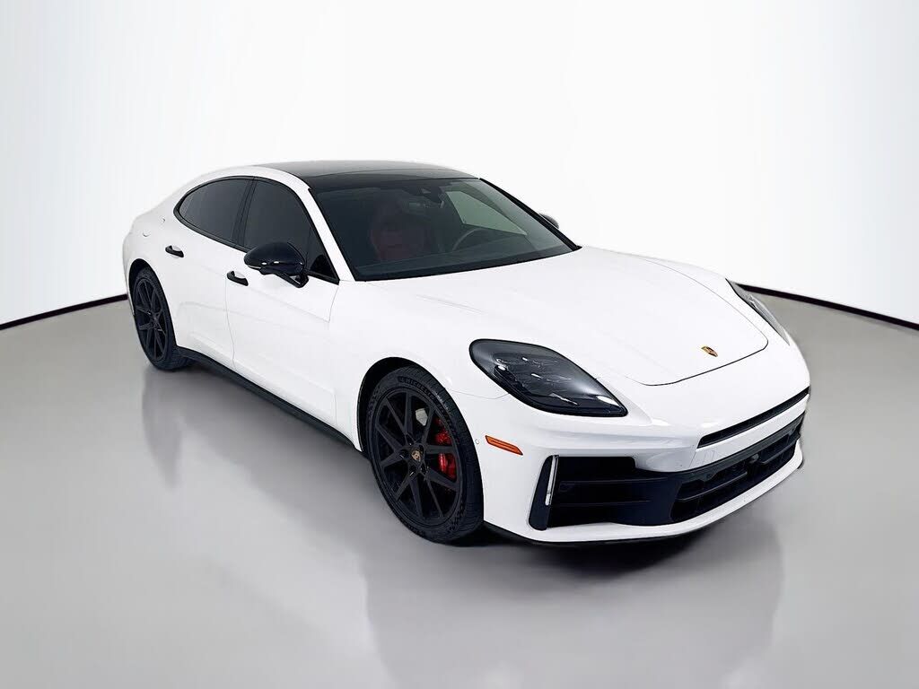 2025 PORSCHE Panamera