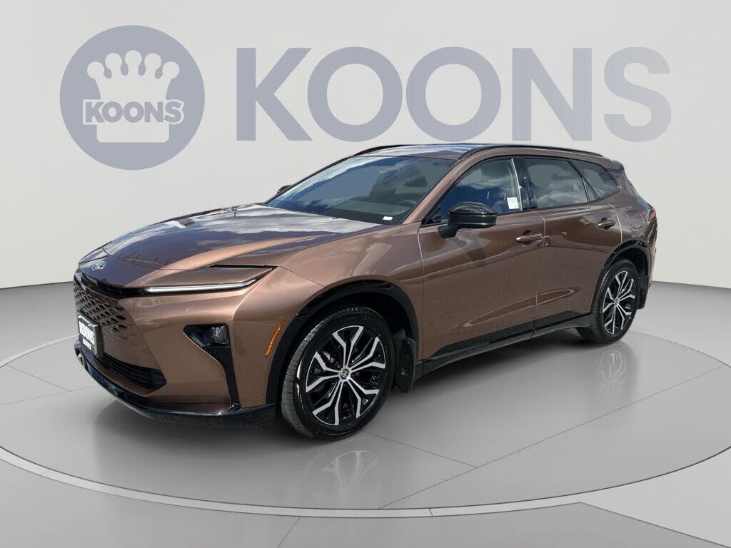 2026 TOYOTA Crown Signia