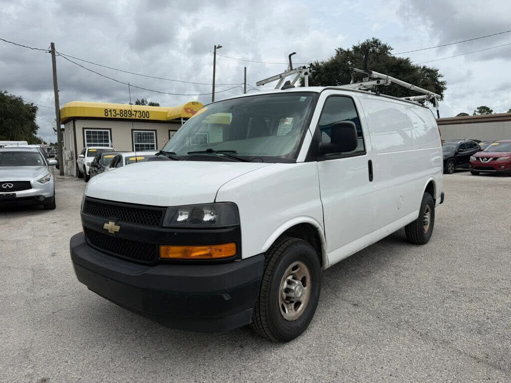 2021 CHEVROLET Express