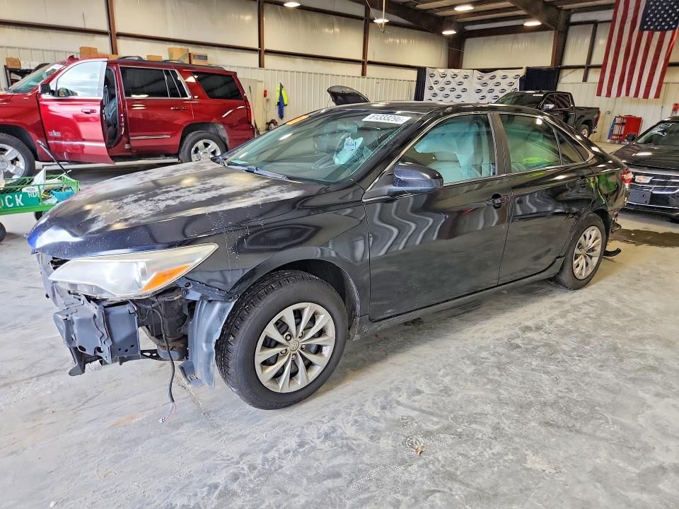 2017 TOYOTA Camry
