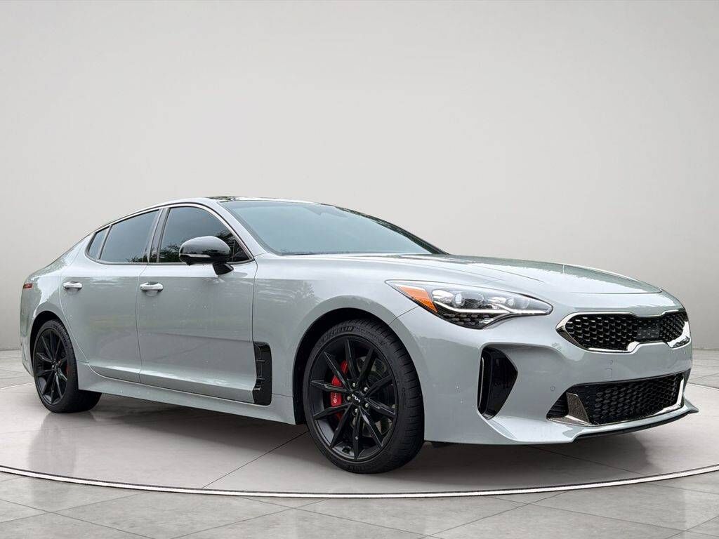 2023 KIA Stinger