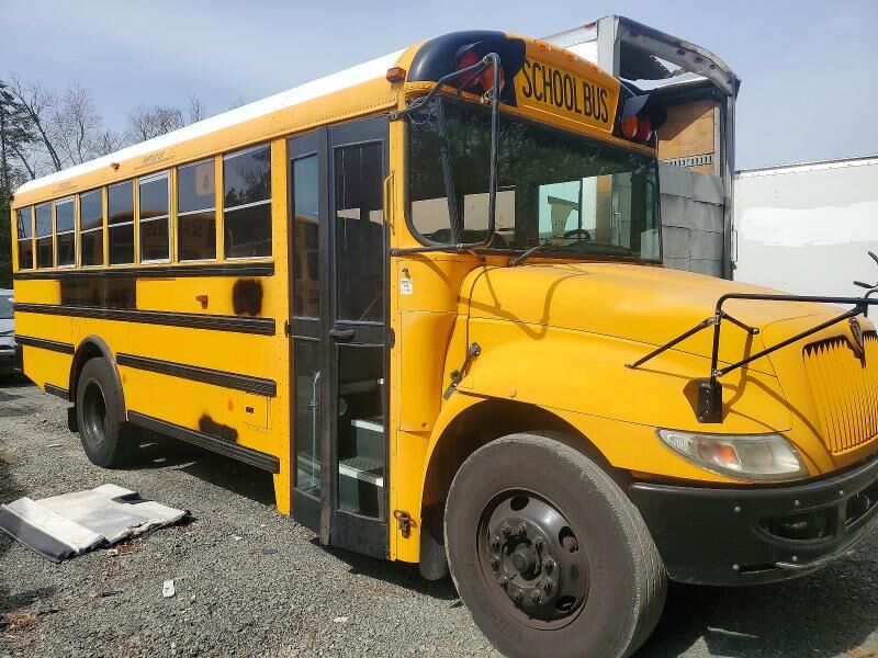 2015 IC BUS PB105