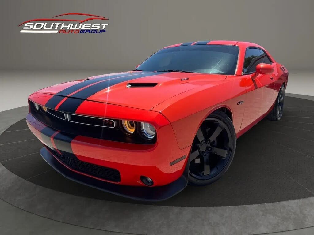 2017 DODGE Challenger