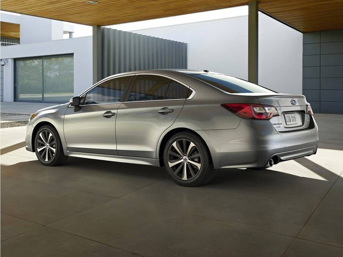 2016 SUBARU Legacy