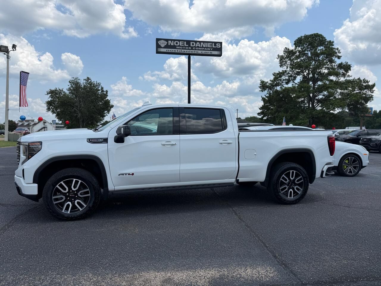 2023 GMC Sierra