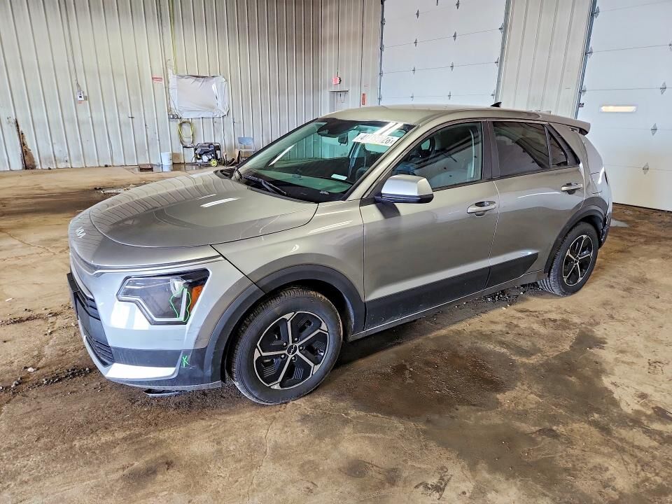 2023 KIA Niro