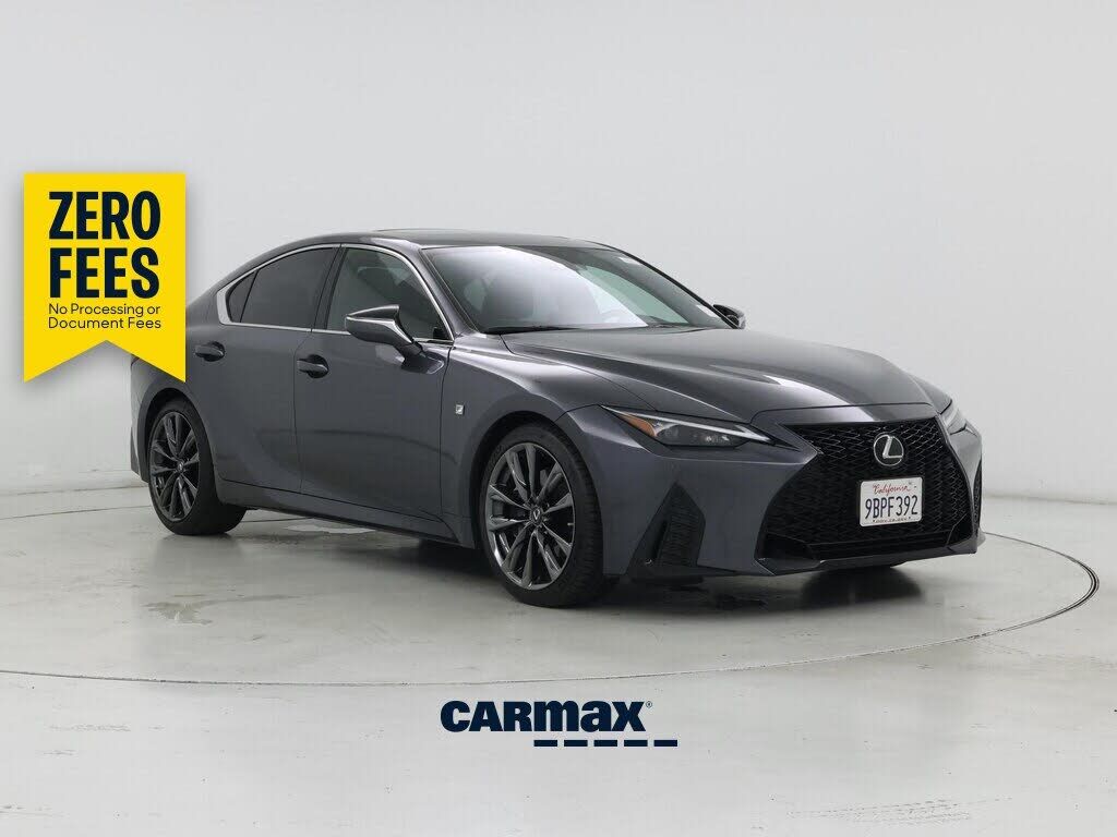 2022 LEXUS IS