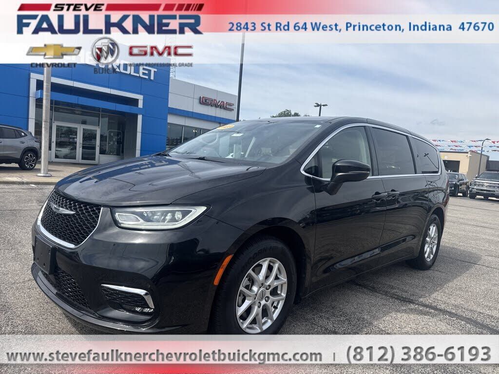 2023 CHRYSLER Pacifica