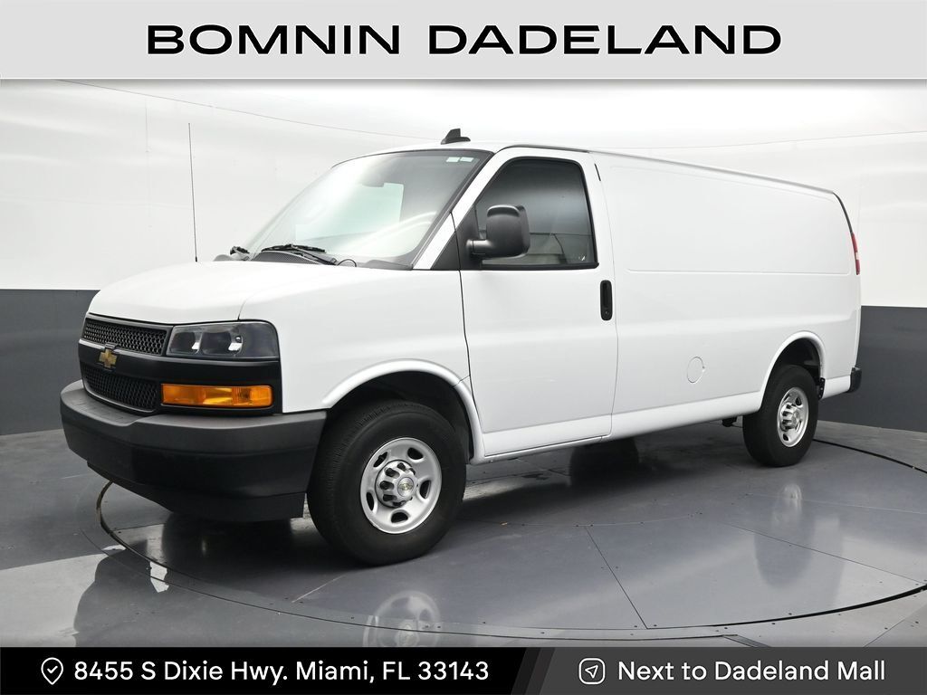 2022 CHEVROLET Express