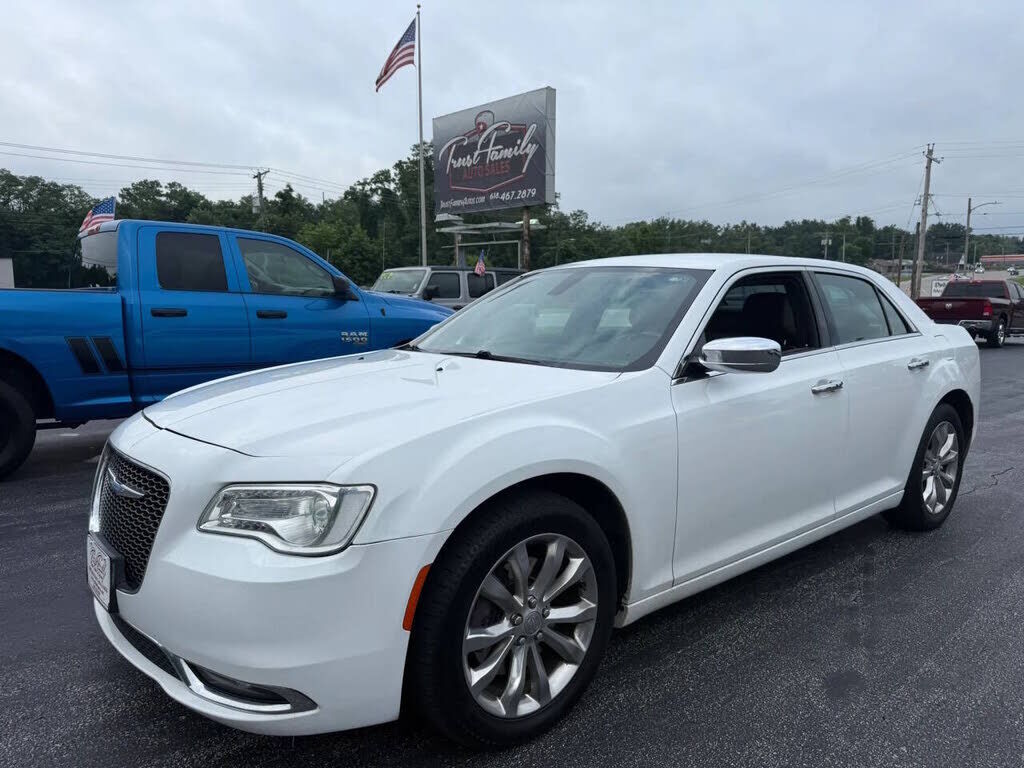 2018 CHRYSLER 300