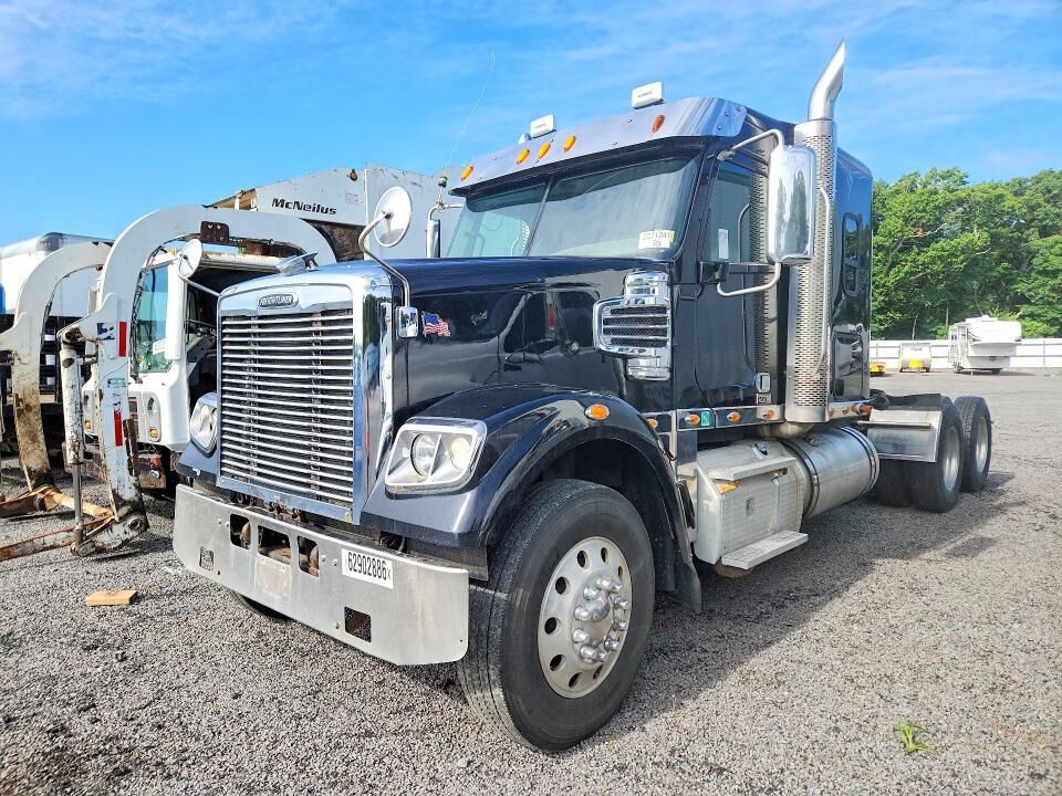 2015 FREIGHTLINER Coronado