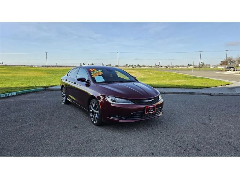 2015 CHRYSLER 200