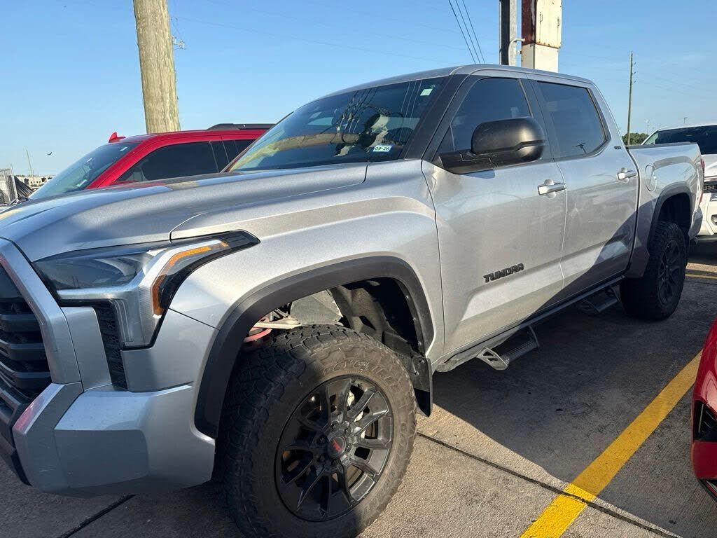 2024 TOYOTA Tundra