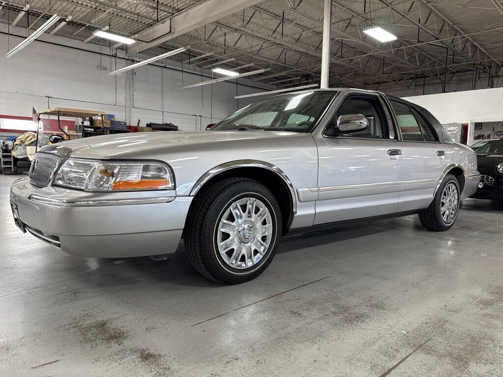 2005 MERCURY Grand Marquis