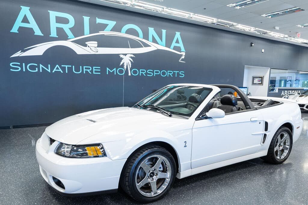 2004 FORD Mustang