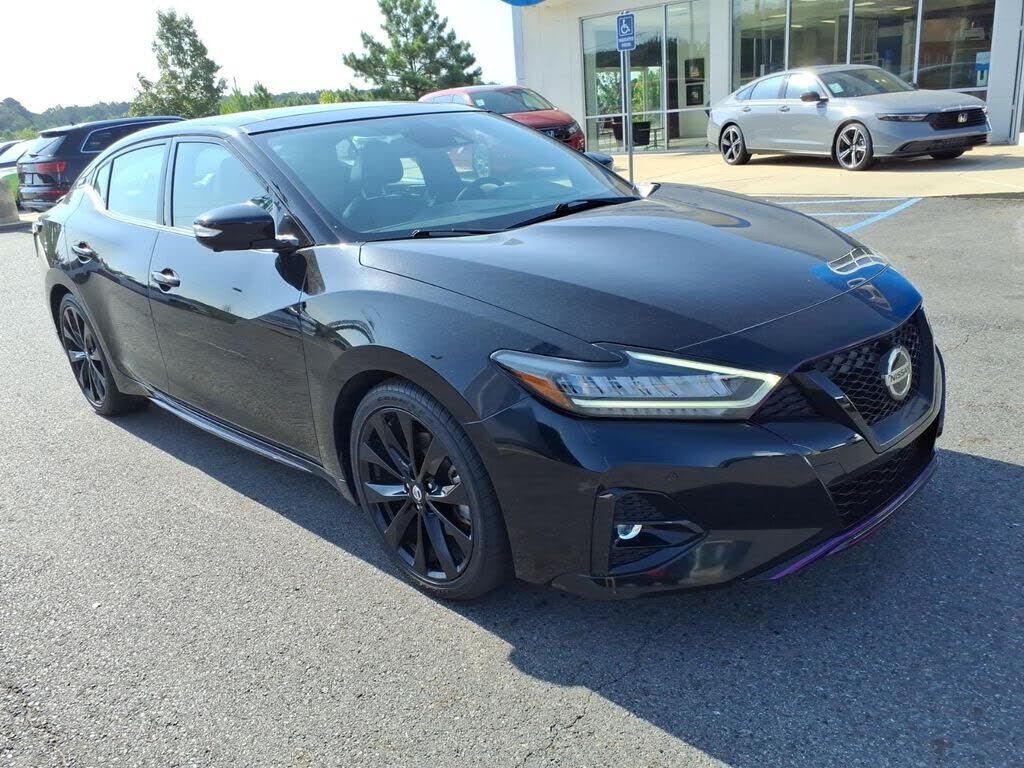 2022 NISSAN Maxima