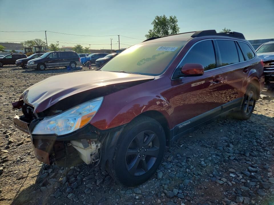 2014 SUBARU Outback