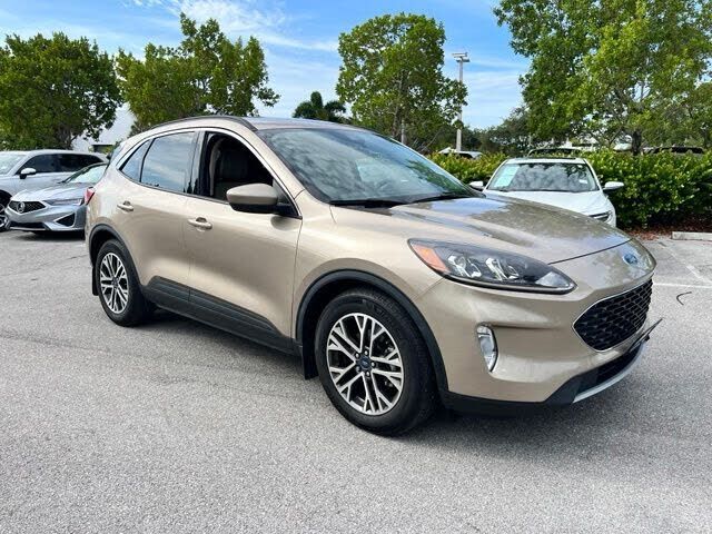2020 FORD Escape
