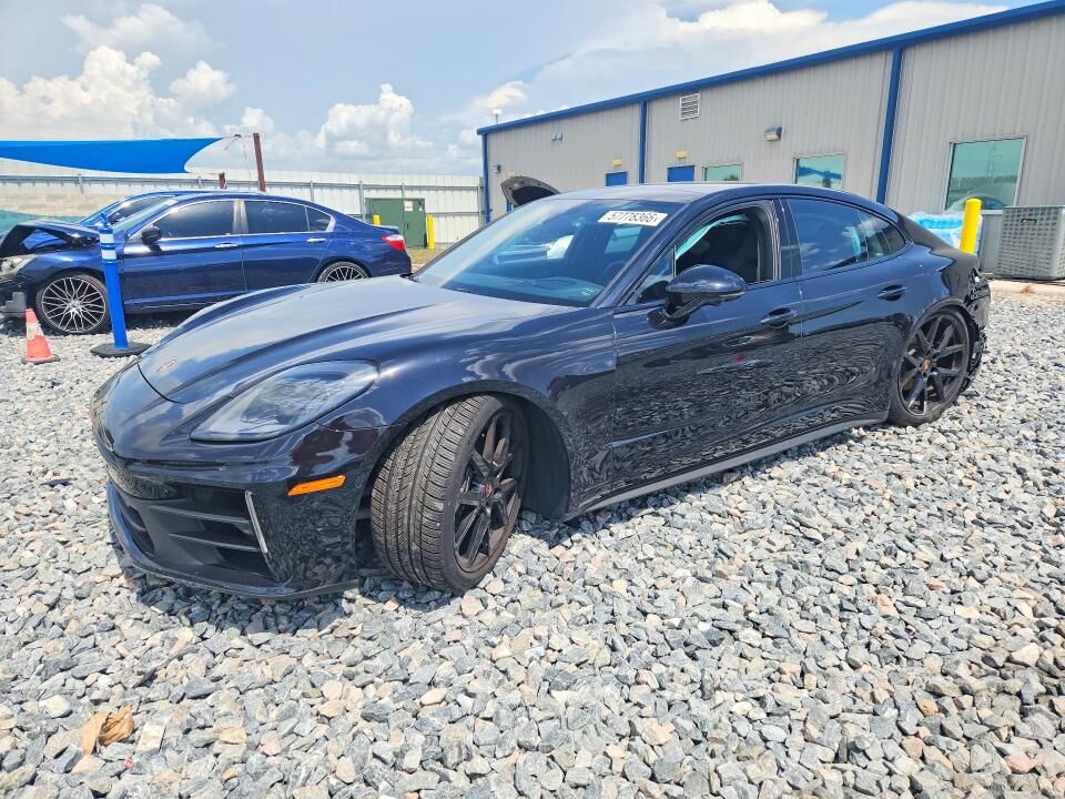 2025 PORSCHE Panamera