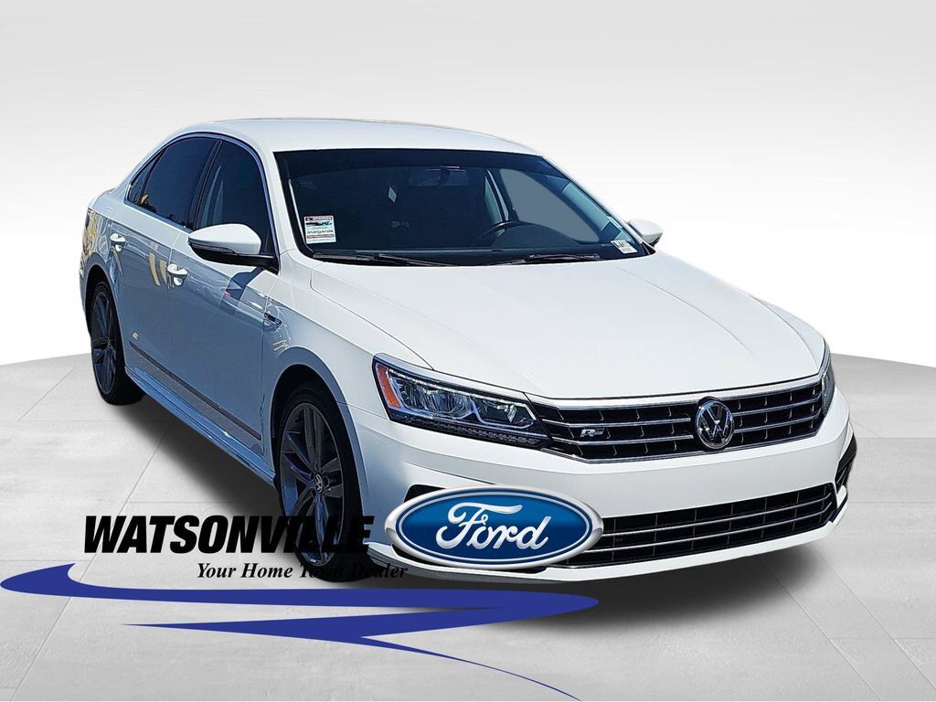 2017 VOLKSWAGEN Passat