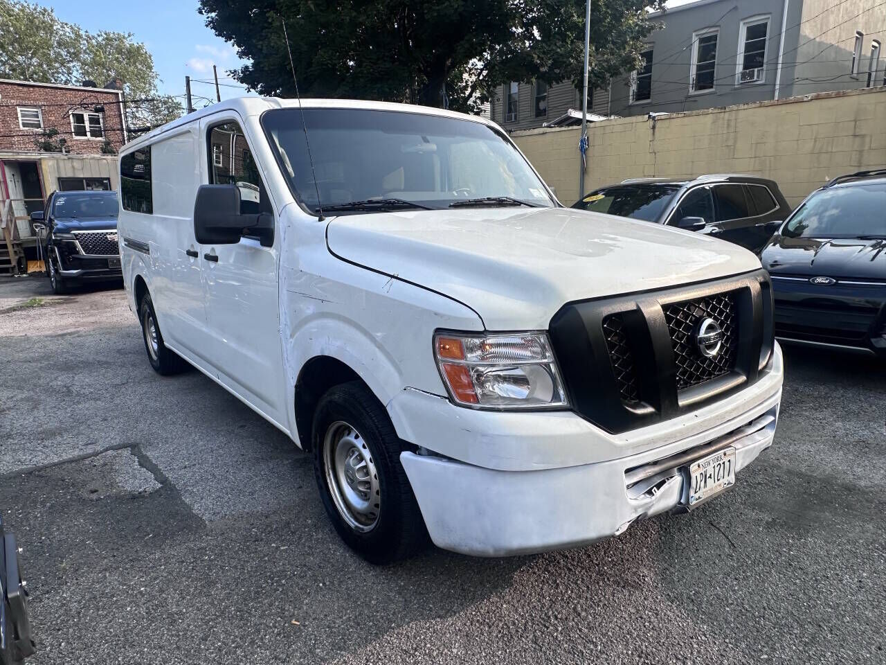 2017 NISSAN NV