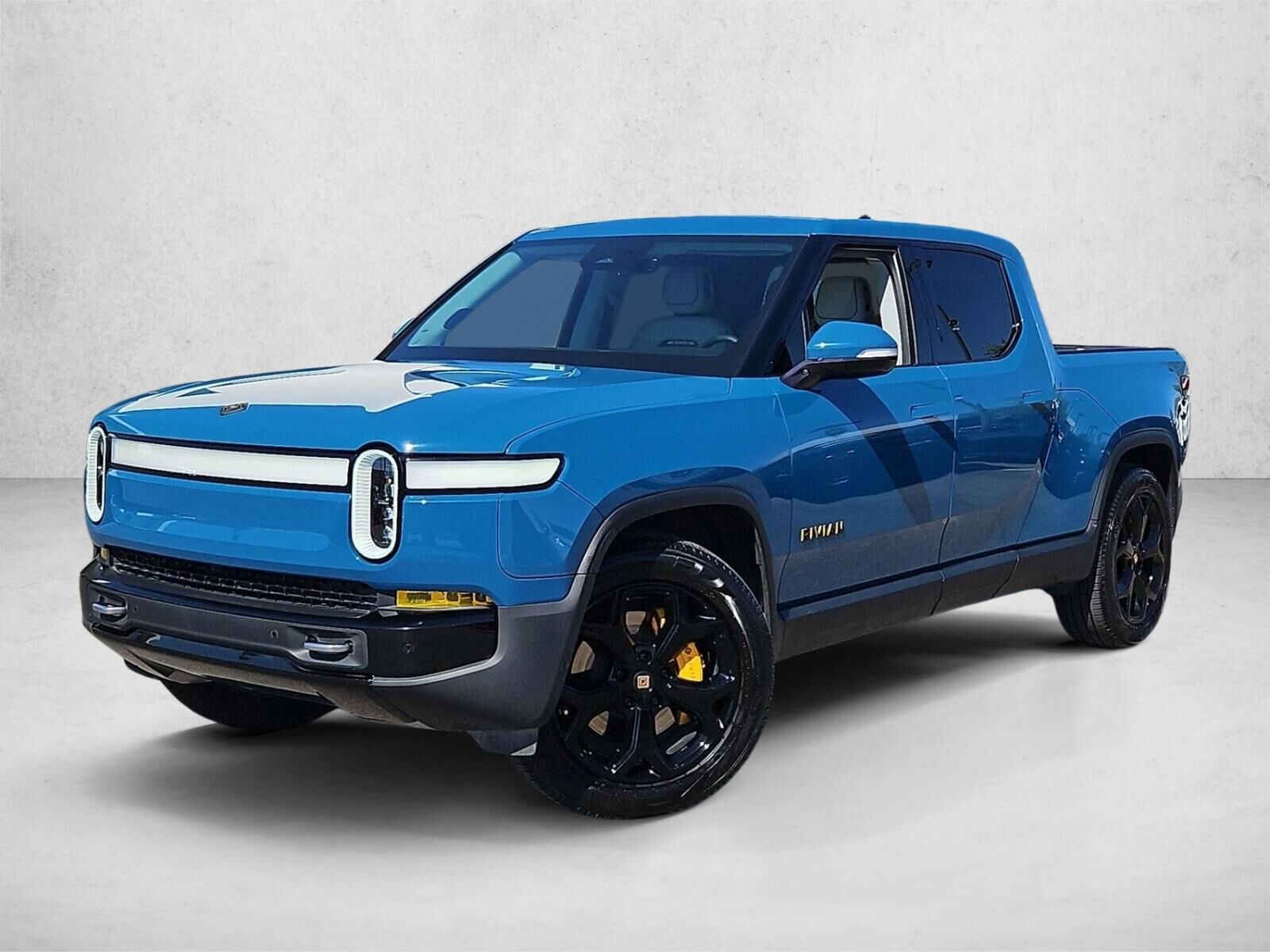2022 RIVIAN R1T