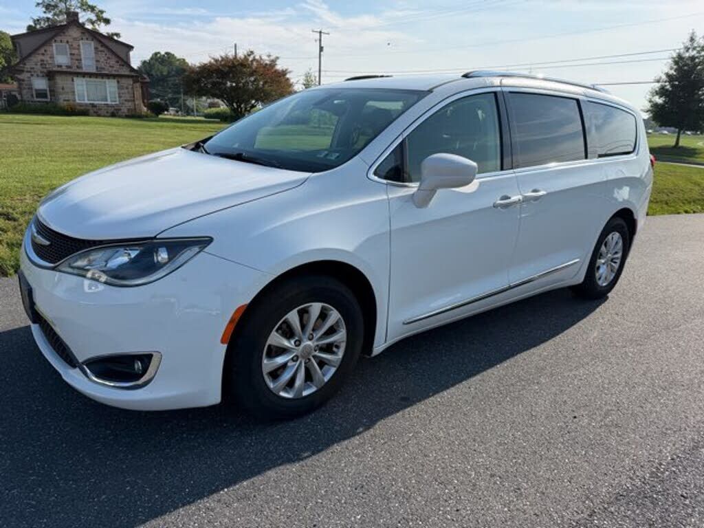 2019 CHRYSLER Pacifica