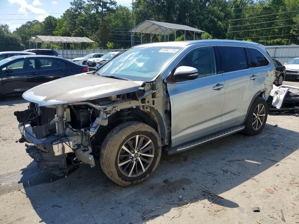 2018 TOYOTA Highlander